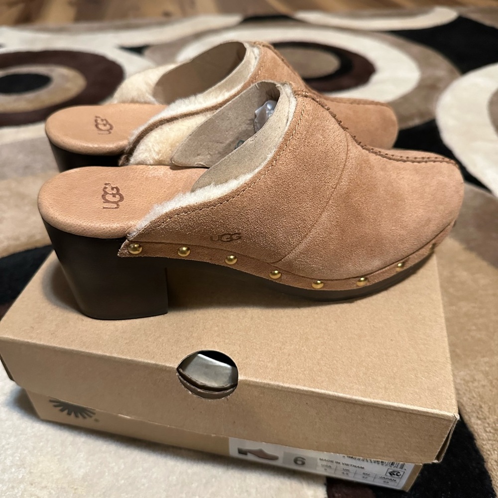 UGG Kassi clogs